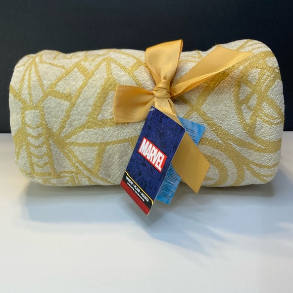 Disney Parks Marvel Avengers Gold Throw Blanket - Picture 5 of 10